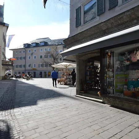 Selmas * צל-אם-זי